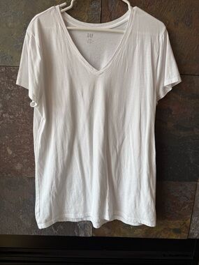 GAP XL tall white short sleeve tshirt, lightweight NWOT